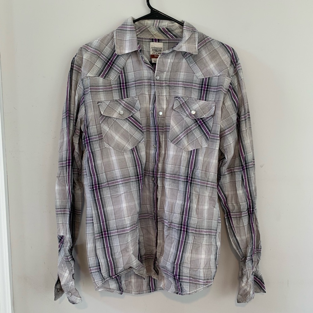 Men’s button down. Size small